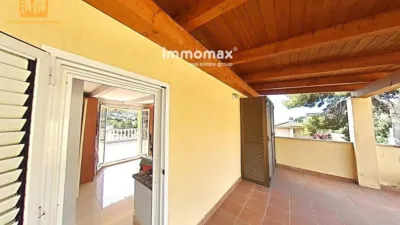 Chalet in Llevantina-Montgavina-Quint-Mar-Garraf photo 2