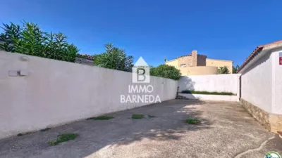 Chalet en venta en Passatge de Alberes, 37, cerca de Pasaje Montgri, Empuriabrava (Castelló d'Empúries) de 385.000 €