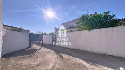 Chalet en venta en Passatge de Alberes, 37, cerca de Pasaje Montgri, Empuriabrava (Castelló d'Empúries) de 385.000 €