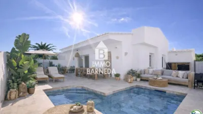 Chalet en venta en Passatge de Alberes, 37, cerca de Pasaje Montgri, Empuriabrava (Castelló d'Empúries) de 385.000 €