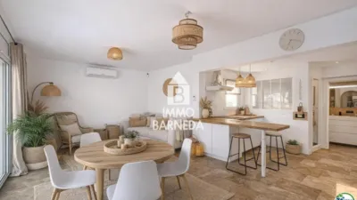 Chalet en venta en Passatge de Alberes, 37, cerca de Pasaje Montgri, Empuriabrava (Castelló d'Empúries) de 385.000 €