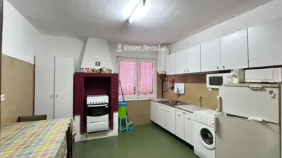 Apartment on Font Dhorta-Clariana Street photo 14