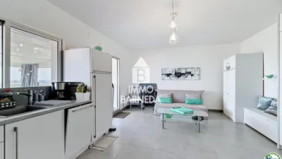 Flat in Calle de Lalhambra, No. 47 photo 3