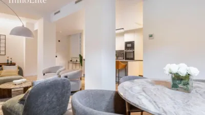 Apartment on Calle de Diego de León photo 8