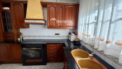 Chalet on Carrer de Rosa Sensat photo 17