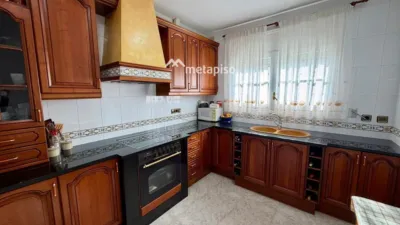 Chalet on Carrer de Rosa Sensat photo 18