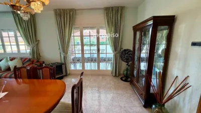 Chalet on Carrer de Rosa Sensat photo 24