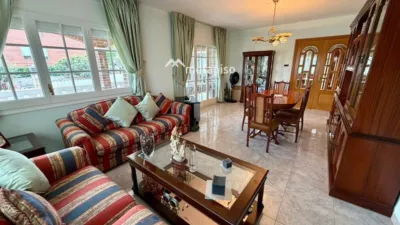 Chalet on Carrer de Rosa Sensat photo 29