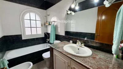 Chalet on Carrer de Rosa Sensat photo 46