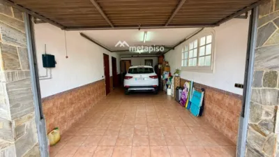 Chalet on Carrer de Rosa Sensat photo 84