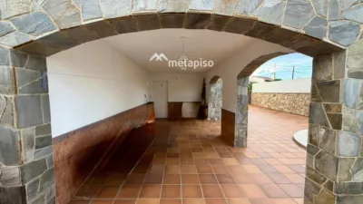 Chalet on Carrer de Rosa Sensat photo 94