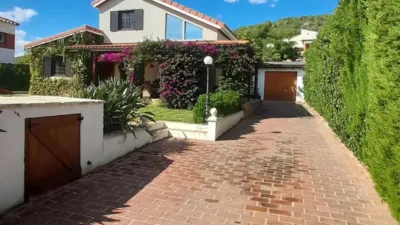Chalet in Mas Alba photo 2