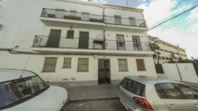 Apartment on Lepanto Street photo 4