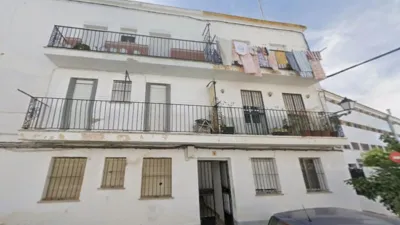 Apartment on Lepanto Street photo 5
