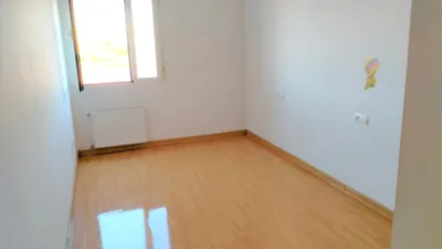 Piso en venta en Avenida de Madrid, Almazán de 66.000 €