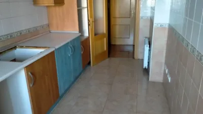 Piso en venta en Avenida de Madrid, Almazán de 66.000 €