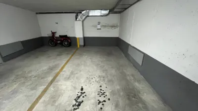 Garaje en venta en Calle de la Estrella - Vista 2