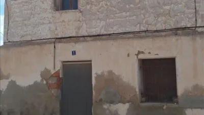 Casa adosada en venta en Calle Alta, Azaila