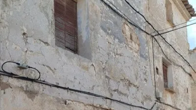 Casa adosada en venta en Calle Alta, Azaila