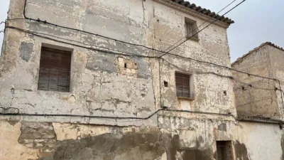 Casa adosada en venta en Calle Alta, Azaila