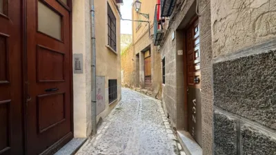 Piso en venta en Callejón de Cepeda, Casco Antiguo (Distrito Centro. Toledo Capital) de 79.000 €
