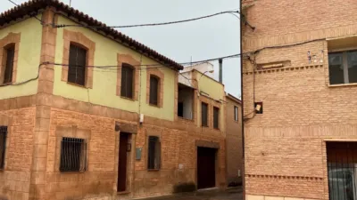 Casa en venta en Calle del Portal, Fuentes de Ebro de 60.000 €