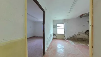Casa en venta en Calle Joaquín Costa, cerca de Calle Mayor, Gurrea de Gállego de 55.505 €