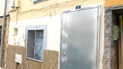 Casa en venta en Calle Muntadas, cerca de Callejón de la Tejería, Lumpiaque de 17.200 €