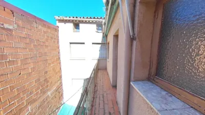Piso en venta en Calle del Doctor Don Ramón y Cajal, cerca de Calle del Jaralillo, Almadén de 17.037 €