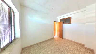 Piso en venta en Calle del Doctor Don Ramón y Cajal, cerca de Calle del Jaralillo, Almadén de 17.037 €