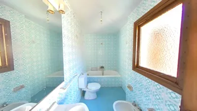 Piso en venta en Calle del Doctor Don Ramón y Cajal, cerca de Calle del Jaralillo, Almadén de 17.037 €