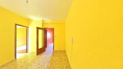 Piso en venta en Calle del Doctor Don Ramón y Cajal, cerca de Calle del Jaralillo, Almadén de 17.037 €