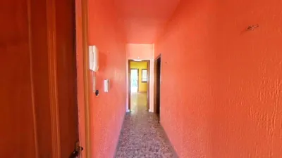 Piso en venta en Calle del Doctor Don Ramón y Cajal, cerca de Calle del Jaralillo, Almadén de 17.037 €