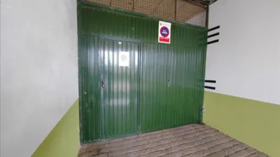 Garaje en venta en Calle Cerrallon Arriba - Más