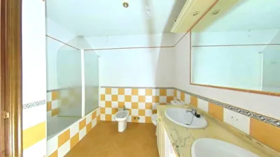 Piso en venta en Calle del Perú, Olvera de 95.000 €