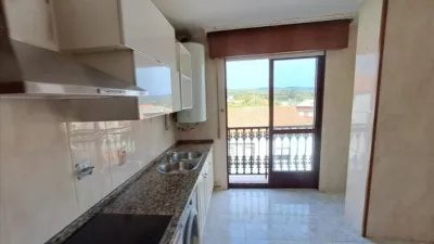 Piso en venta en Melide (Melide) - Más