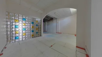 Local comercial en venta en Calle de Vicente Risco - Más