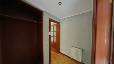 Piso en Barrio Bazuelo photo 3