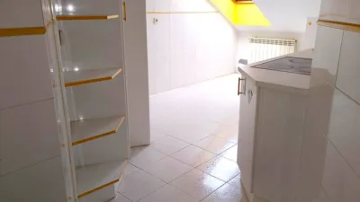 Flat on Calle del Cardenal Almaraz photo 4