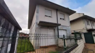 House on Calle San Roque de Estela de Oyambre photo 3