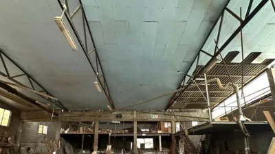 Nave industrial en venta en Calle Bendaña - Más