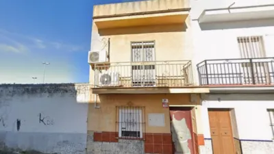 House on Torrepalma Street photo 3
