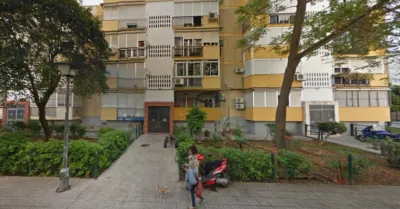 Flat on Calle Comunidad Andaluza photo 3