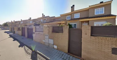 House on Jacinto Benavente Street photo 2