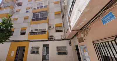 Flat on Calle Obispo Díaz Bernal photo 3