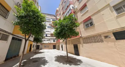 Flat on Calle Obispo Díaz Bernal photo 2