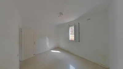 Flat on Trixant Street photo 7