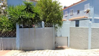 House on Llano Villa Street photo 3