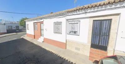 House on Río Manzanares Street photo 2