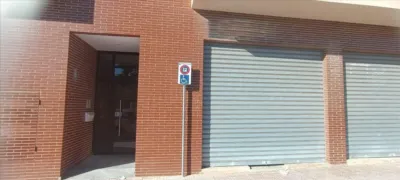 Local comercial en venta en Avenida de Villena - Vista 2